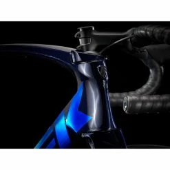 Trek MADONE SL7 ETap Disc 2022 -VTT Soldes Magasin velo course trek madone sl 7 disc etap 2